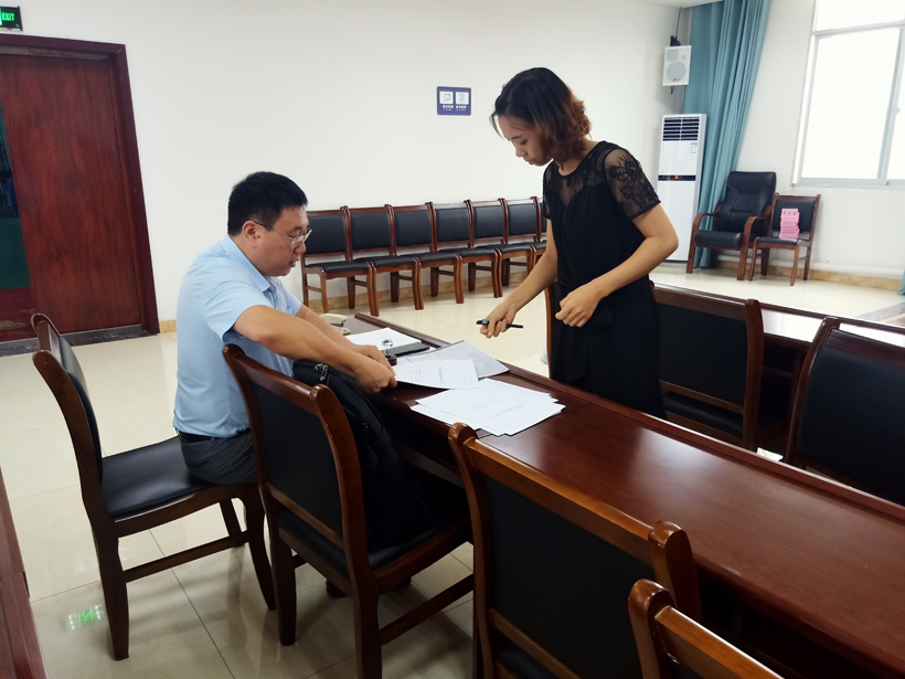 0909-8 辅助人员签劳务派遣合同.jpg