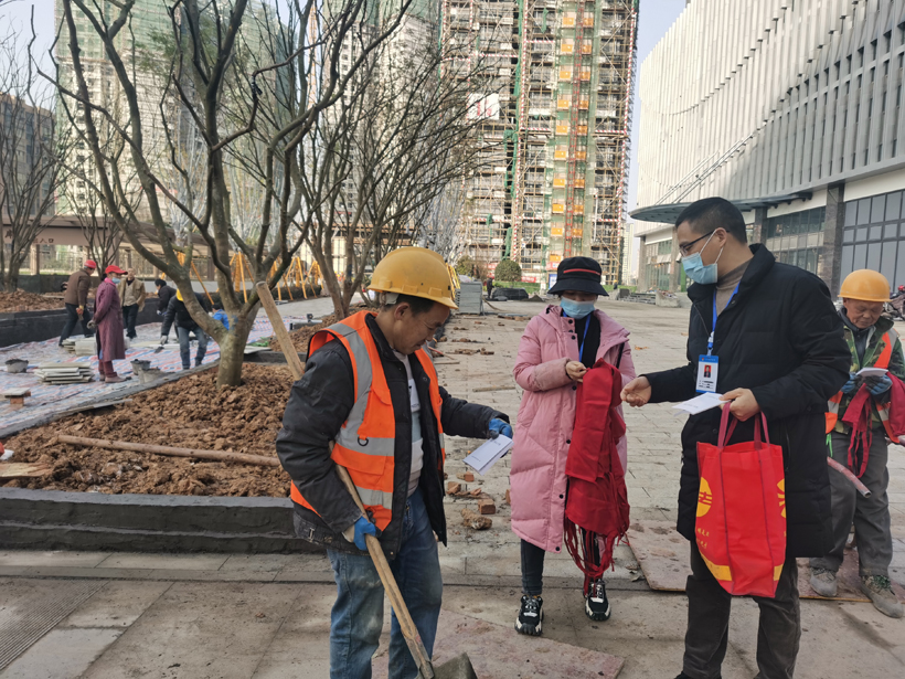 法援中心1.11进工地1.jpg 法援中心1.11进工地1.jpg