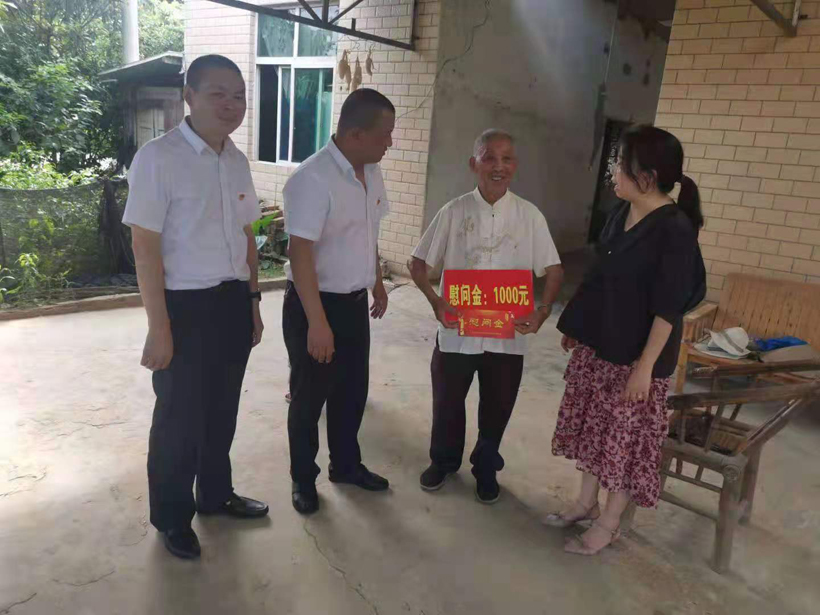 ed92adc0870ade5aca1d3eb5497c277.jpg